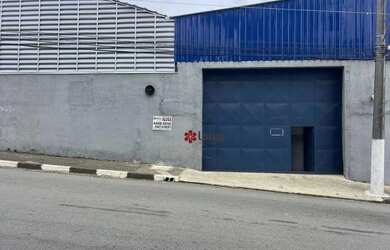 Imagem: O depósito possui 750m² de Área e está localizado em Chacara