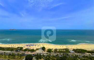 Imagem: O apartamento possui 4 Dormitórios, 4 Banheiros, 3 Vagas na