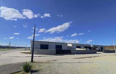 Imagem 3: Galpão industrial. 1.488m² de Áreae5 Vagas na garagem