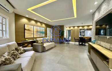 Imagem: A casa possui 4 Dormitórios, 5 Banheiros, 4 Vagas na garagem