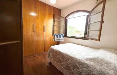 Imagem 12: Casa à venda com 3 quartos, 308m²