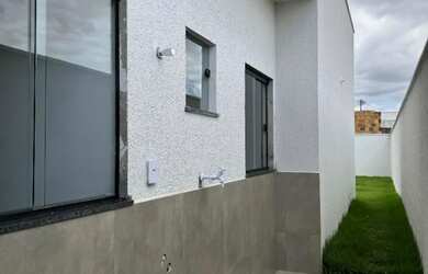 Imagem 10: Excelente casa 3/4 sendo 1 suíte com fácil acesso à Av. Ayrton Senna