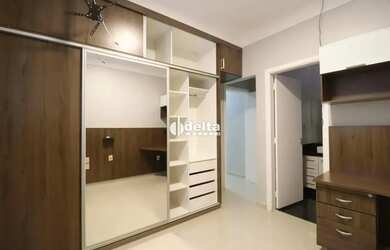 Imagem 13: Casa residencial com 5 suítes disponível para locação no bairro Jardim...