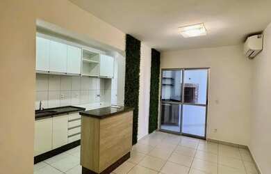 Imagem: O apartamento possui 3 Dormitórios, 2 Banheiros, 2 Vagas na