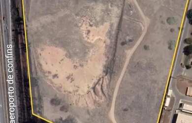 Imagem: O terreno possui 50000m² de Área e está localizado em São