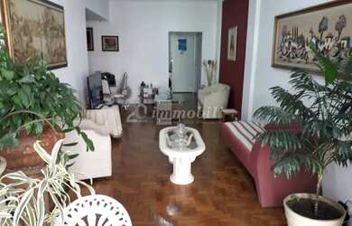 Imagem: O apartamento possui 2 Dormitórios, 2 Banheiros e 130m² de