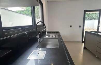 Imagem 13: Casa à Venda no Condomínio Vita Verdi em Valinhos, no bairro Pinheiro