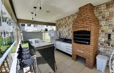 Imagem: O apartamento possui 2 Dormitórios, 1 Banheiro, 1 Vaga na garagem