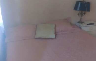 Imagem: Quarto individual para moça que trabalhe fora em Ipanema