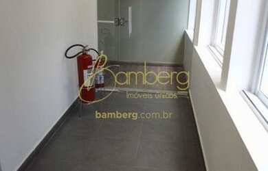 Imagem: O depósito possui 3 Vagas na garagem e 180m² de Área e está