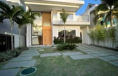 Imagem: A casa em condomínio possui 4 Dormitórios, 5 Banheiros, 2