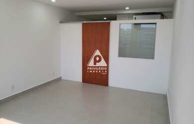 Imagem 6: Privilégio Imóveis vende Excelente sala comercial, recém reformada...