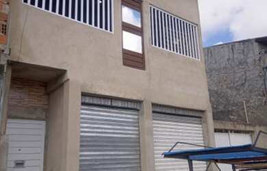 Imagem: O depósito possui 5 Vagas na garagem, 150m² de Área e está