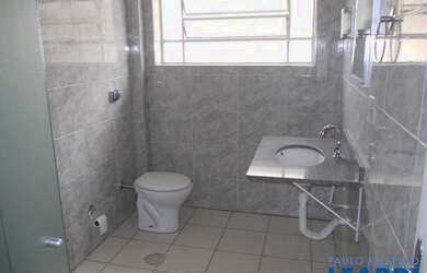 Imagem: A casa à venda possui 3 Dormitórios, 3 Banheiros, 2 Vagas