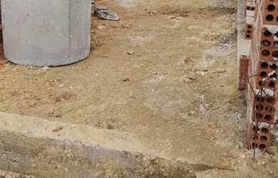 Imagem: A casa possui 3 Dormitórios, 1 Banheiro, 21m² de Área e