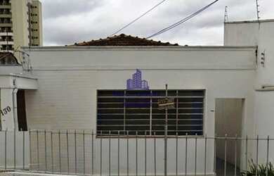 Imagem: A casa possui 4 Banheiros, 1 Vaga na garagem e 183m² de Área