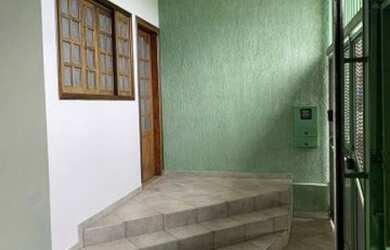 Imagem: A casa possui 3 Dormitórios, 3 Banheiros, 3 Vagas na garagem