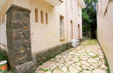 Imagem 2: CASA NO JARDIM AMERICA. 265m² de Área, 5 Vagas na garageme3 Dormitórios