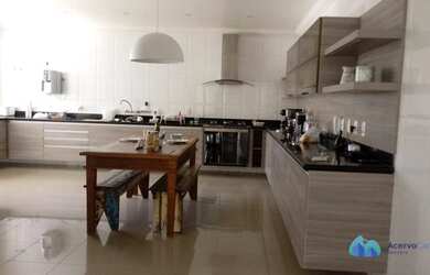 Imagem 11: Villaggio Felicitá - Luxuosa Casa com 4 Suítes, Piscina e Churrasqueira