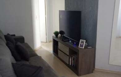 Imagem: O apartamento possui 3 Dormitórios, 1 Banheiro, 1 Vaga na garagem