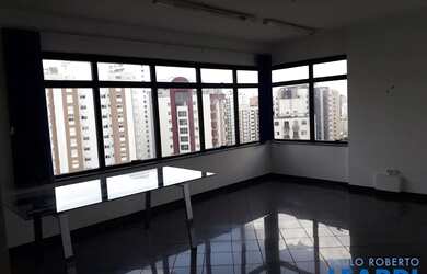 Imagem: O depósito possui 1 Vaga na garagem, 35m² de Área e está