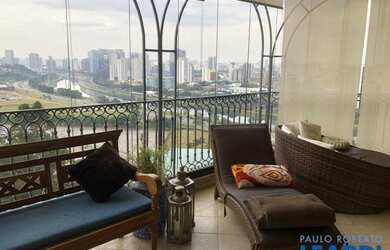 Imagem: O apartamento possui 4 Dormitórios, 5 Banheiros, 5 Vagas na