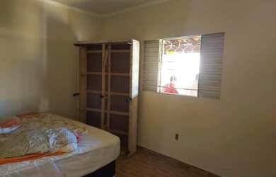 Imagem 4: CHÁCARA VIANA. Piscina, Churrasqueira, Varandae3.000m² de Área