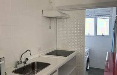 Imagem: O apartamento possui 2 Dormitórios, 1 Banheiro, 2 Vagas na