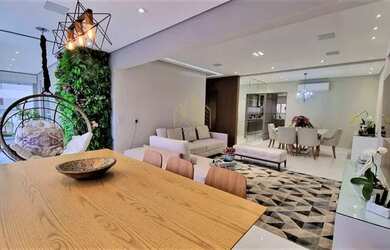 Imagem: O apartamento possui 3 Dormitórios, 5 Banheiros, 3 Vagas na