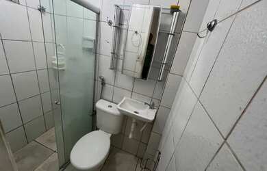 Imagem 7: Casa 2/4 Castro Neves. 6.500m² de Área, 1 Vaga na garageme2 Dormitórios