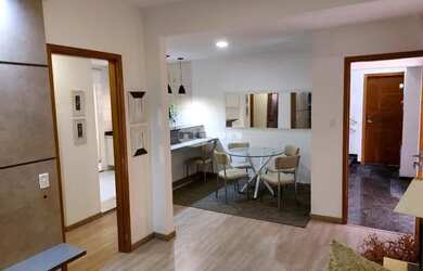 Imagem: O apartamento possui 2 Dormitórios, 2 Banheiros, 1 Vaga na