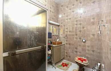 Imagem 14: Casa com três dormitórios com patio grande no bairro Santa Tereza