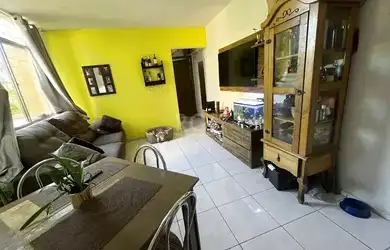 Imagem: O apartamento possui 1 Dormitório, 1 Banheiro, 1 Vaga na garagem