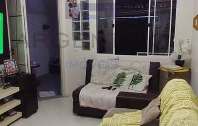 Imagem: A casa em condomínio possui 2 Dormitórios, 2 Banheiros, 2