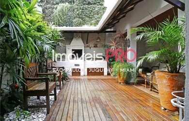 Imagem: A casa possui 3 Dormitórios, 5 Banheiros, 2 Vagas na garagem