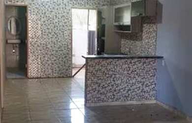 Imagem: A casa possui 3 Dormitórios, 1 Banheiro, 4 Vagas na garagem