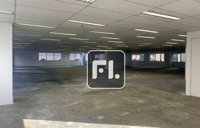 Imagem: O depósito possui 4 Vagas na garagem e 464m² de Área e está