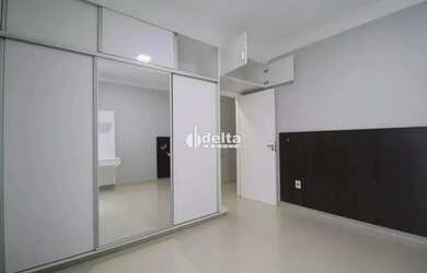 Imagem 14: Casa residencial com 5 suítes disponível para locação no bairro Jardim...