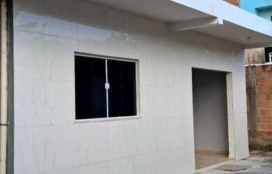 Imagem: A casa possui 2 Dormitórios, 2 Banheiros, 3 Vagas na garagem