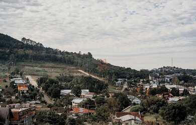 Imagem 7: Terreno de Esquina à Venda em Gramado no Loteamento Esperanto