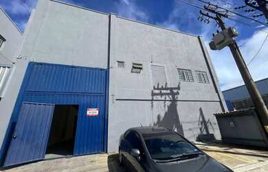 Imagem: O depósito possui 750m² de Área e está localizado em Recreio