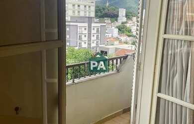 Imagem: O apartamento possui 4 Dormitórios, 3 Banheiros, 2 Vagas na