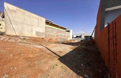 Imagem: O terreno possui 250m² de Área e está localizado em Bragança