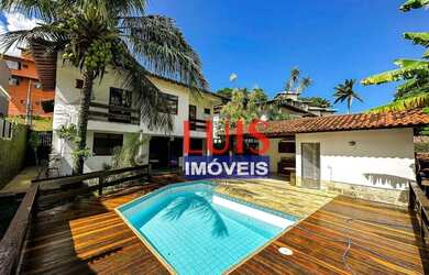 Imagem: A casa em condomínio possui 4 Dormitórios, 2 Banheiros, 2