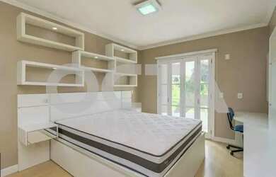 Imagem 9: Casa com 3 quartos e 5 banheiros no Alto Petrópolis