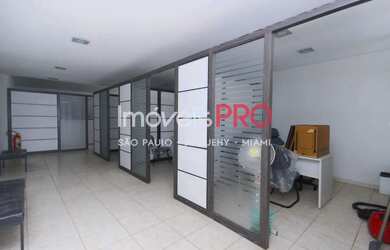 Imagem 3: Prédio de 6 andares próximo ao metrô Saúde