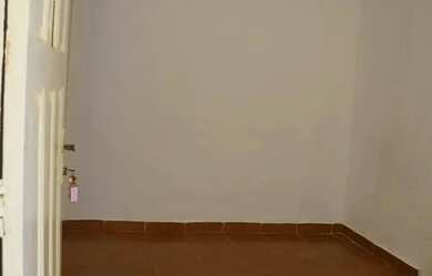 Imagem: A casa possui 1 Dormitório, 2 Banheiros, 35m² de Área e