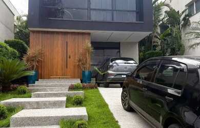 Imagem: A casa em condomínio possui 3 Dormitórios, 2 Banheiros, 4