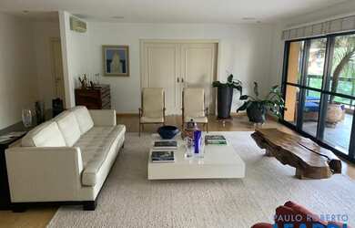 Imagem: O apartamento possui 4 Dormitórios, 5 Banheiros, 5 Vagas na