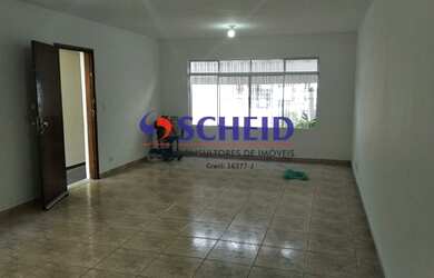 Imagem: A casa possui 3 Dormitórios, 3 Banheiros, 3 Vagas na garagem